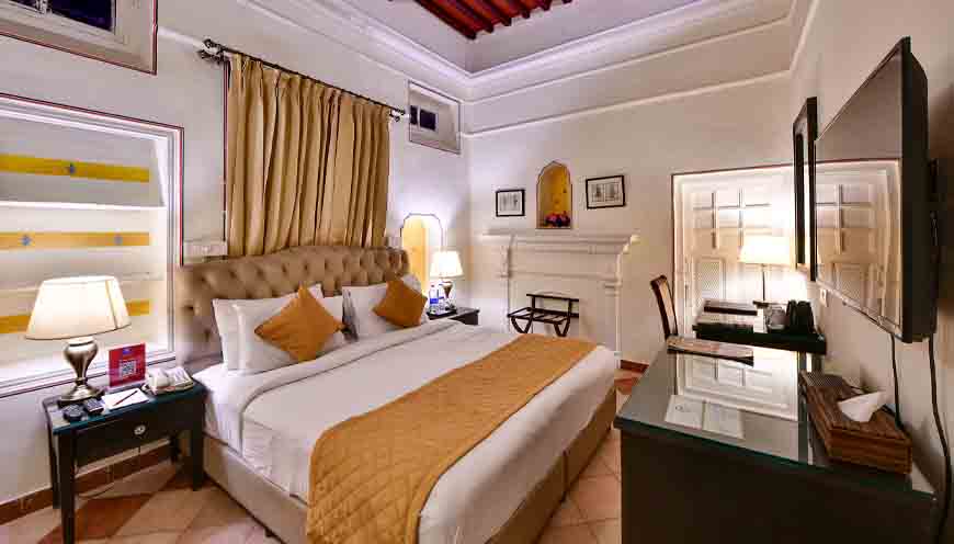 Welcomheritage Ramgarh Panchkula- Heritage Room